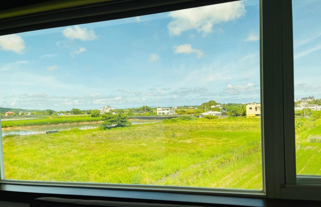 Emaly Homestay T'ai-tung Exteriör bild