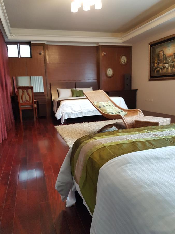 Emaly Homestay T'ai-tung Exteriör bild