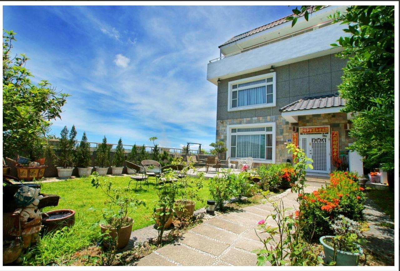 Emaly Homestay T'ai-tung Exteriör bild