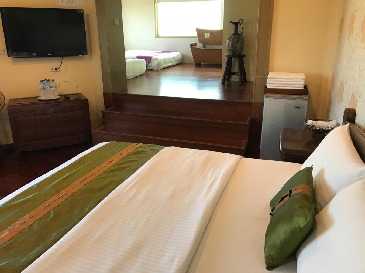 Emaly Homestay T'ai-tung Exteriör bild