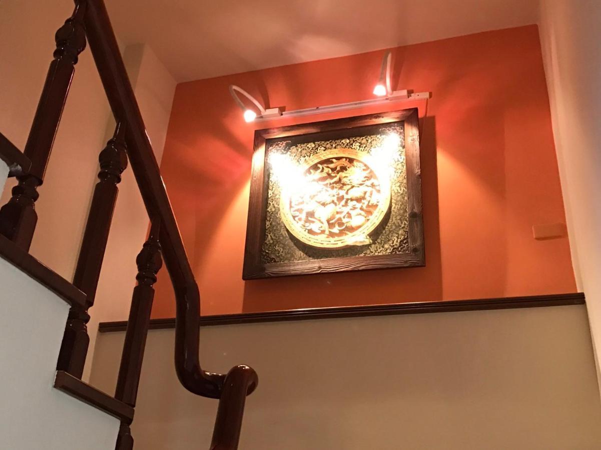 Emaly Homestay T'ai-tung Exteriör bild